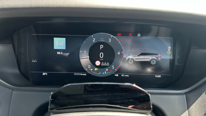 Land Rover Range Rover Velar 3.0 D300 MHEV Belgravia Edition 5dr Auto Diesel Estate - Image 48